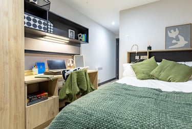 Premium En Suite at Biscuit Factory, 140 Little Donegall Street, Central, Belfast, BT12FL - Image 3